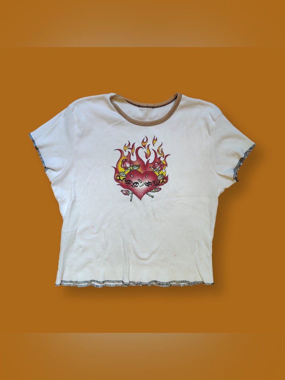 Vintage Y2K Short Sleeve Baby Tee Large XL Cropped T-Shirt White Heart Tattoo